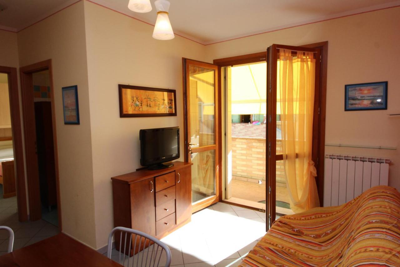 Residence Sole E Mare Appartamenti Rosolina Mare Luaran gambar
