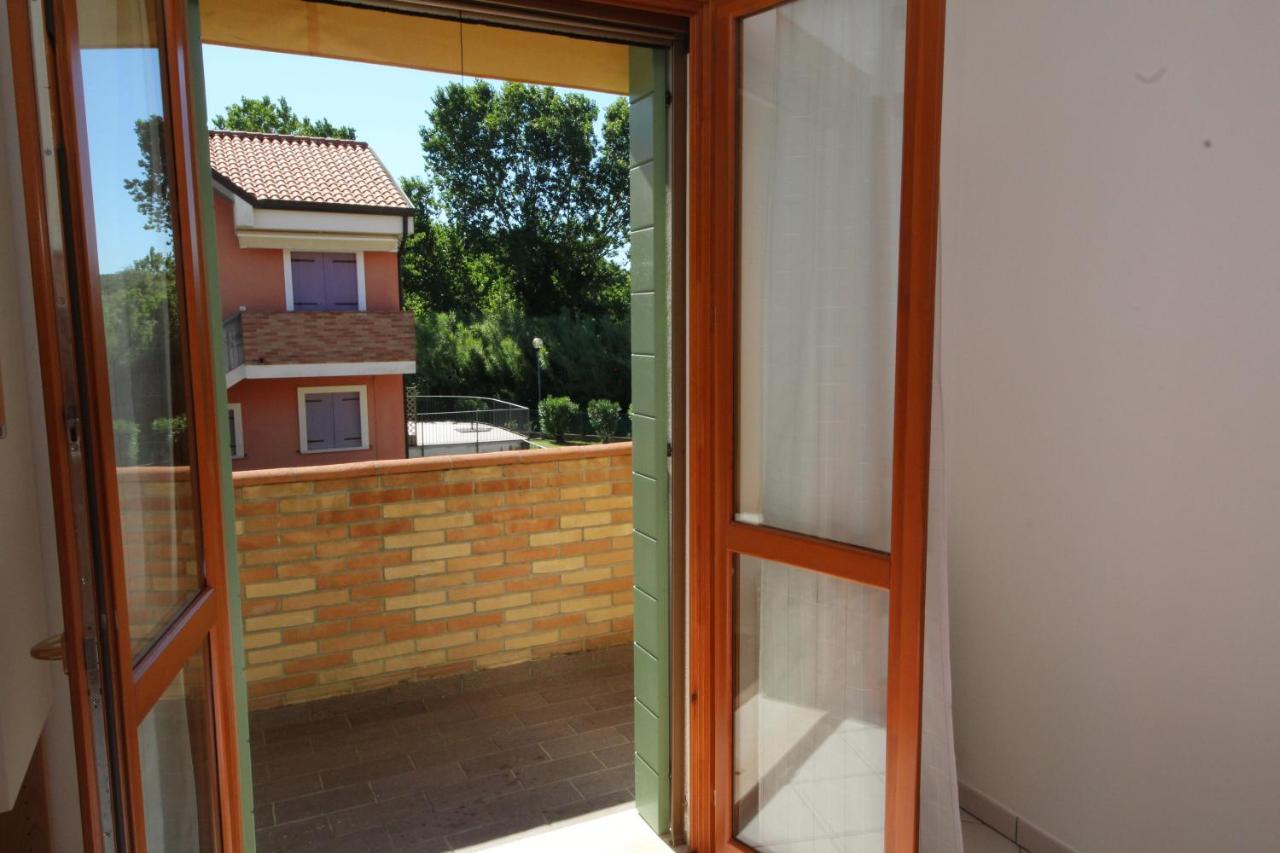 Residence Sole E Mare Appartamenti Rosolina Mare Luaran gambar