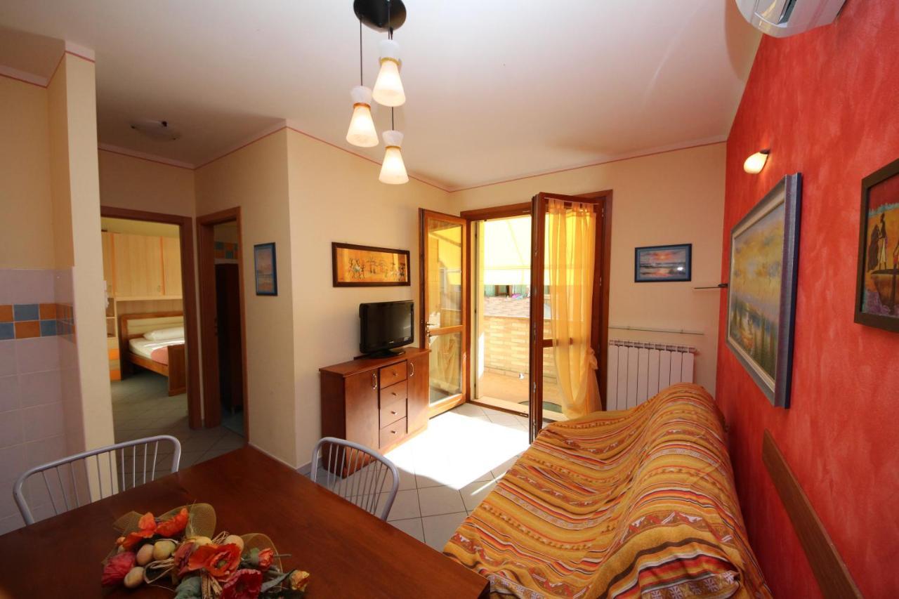 Residence Sole E Mare Appartamenti Rosolina Mare Luaran gambar